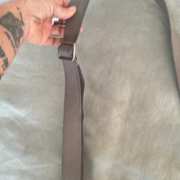 Kipling moss green with colbalt blue lining crossbody bag - Picture 14 of 16